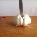 separate a head of garlic